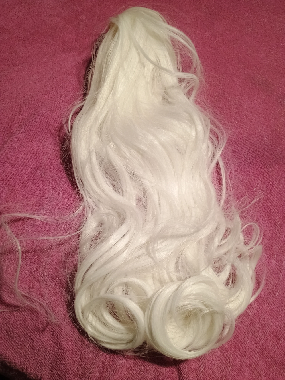 White Wavy Clip-In Hair Extension - Elegant Volume